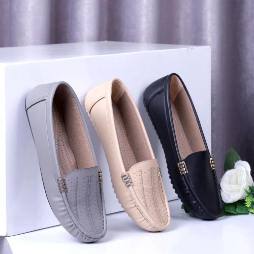 شوز آليو حريمي فلات