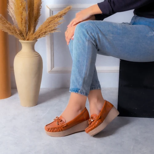 جزمة حريمي نعل عالي 5 سم